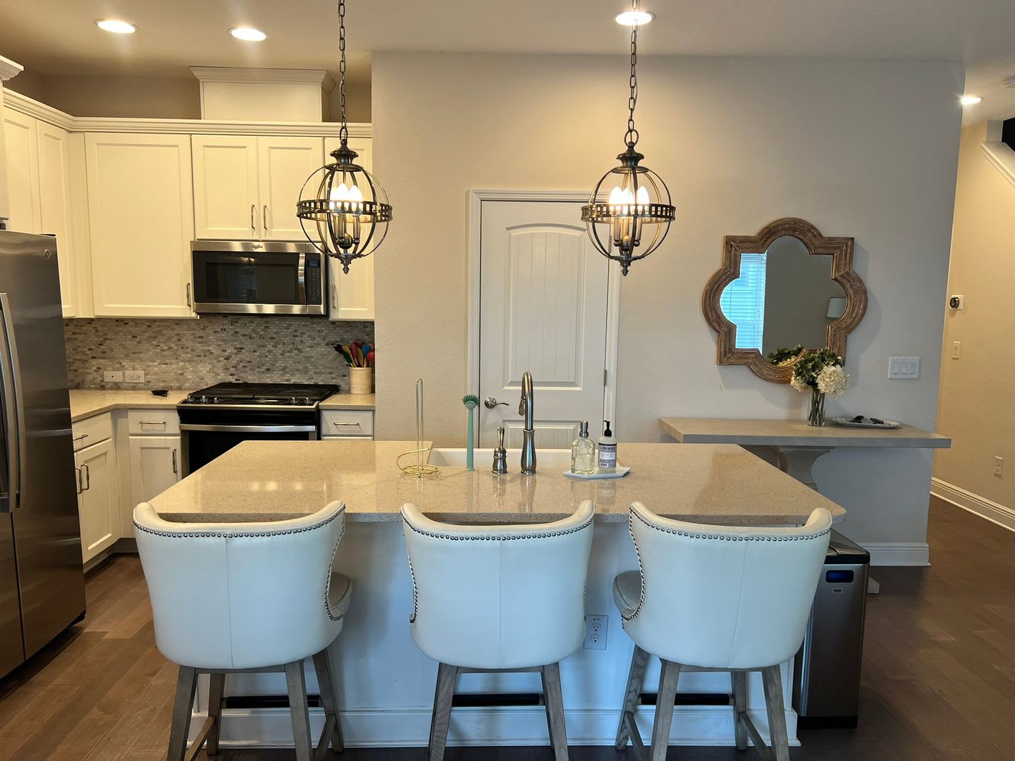 115 N Arrawana Ave #7 – photo 4
