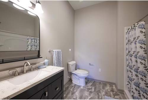 Vita of New Whiteland – photo 5