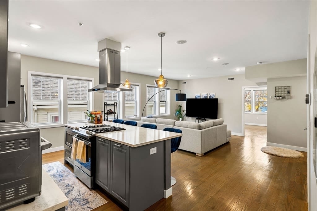 47 Sargent Street – photo 1
