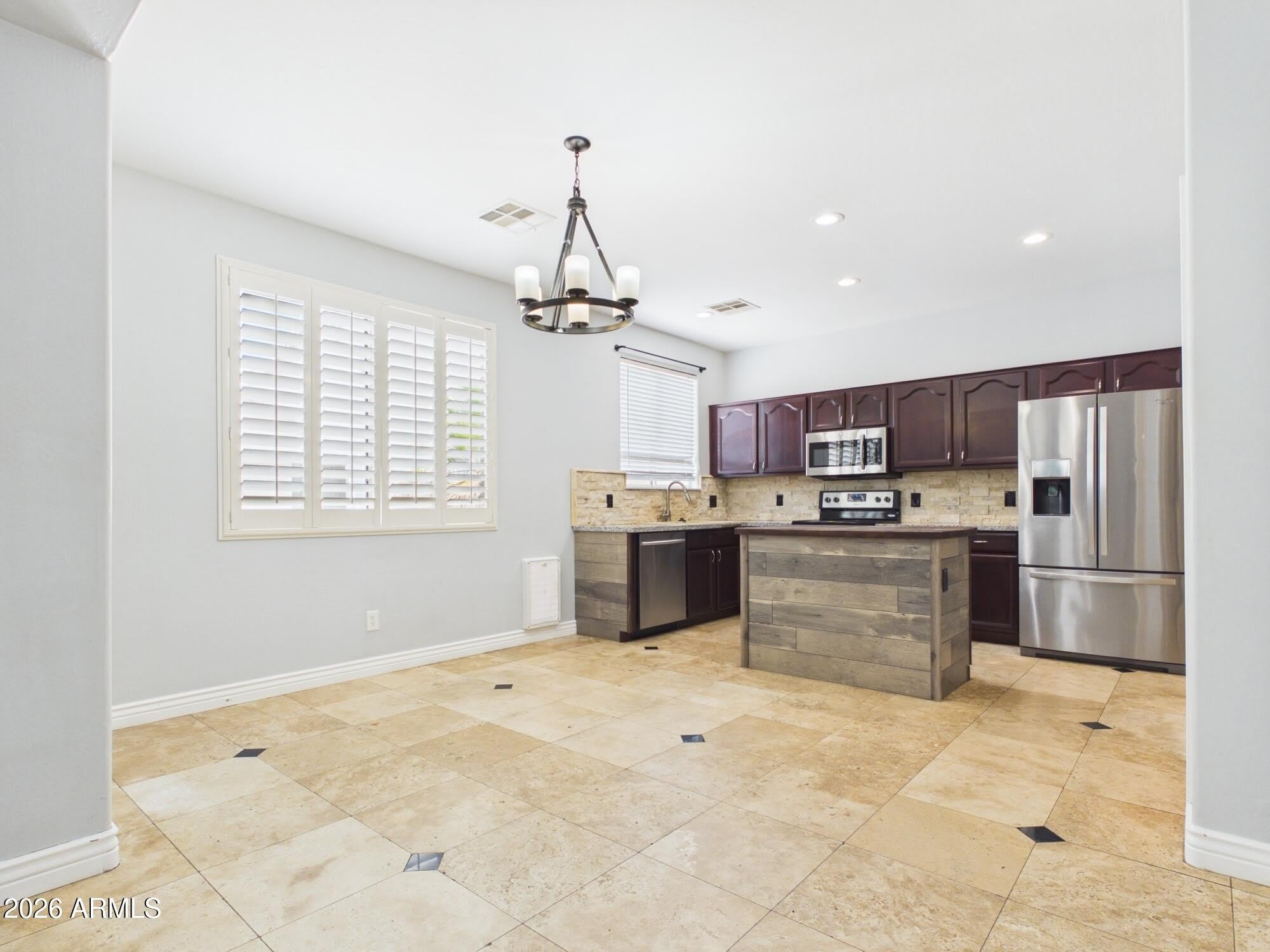 17648 W Lisbon Lane – photo 2