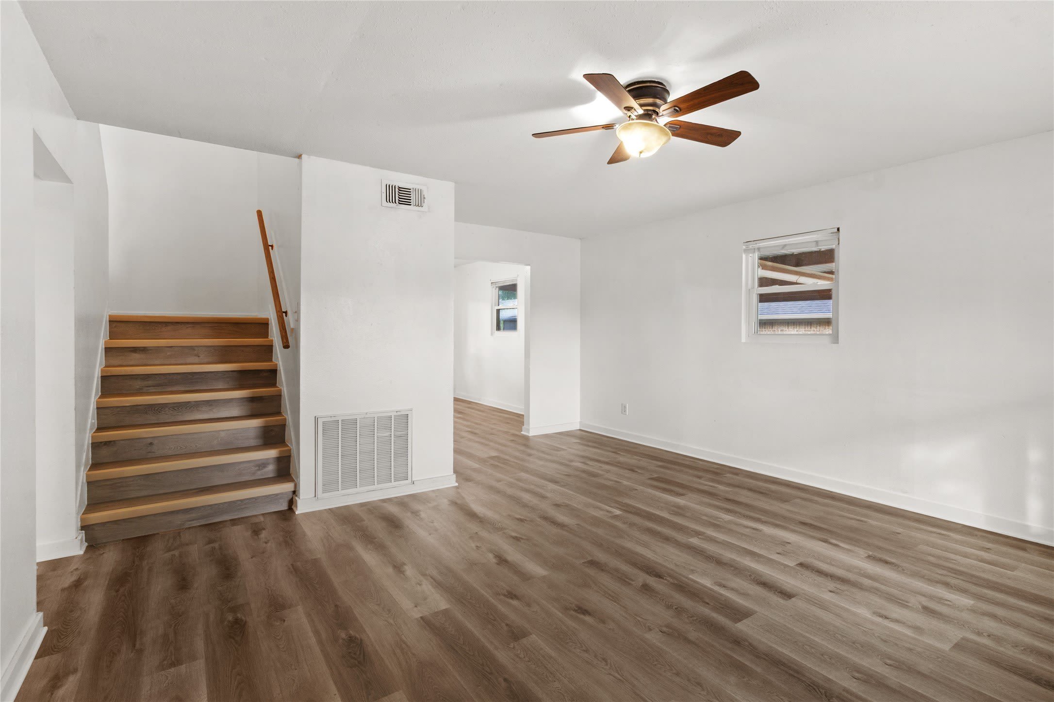 6301 Sydney Drive – photo 5