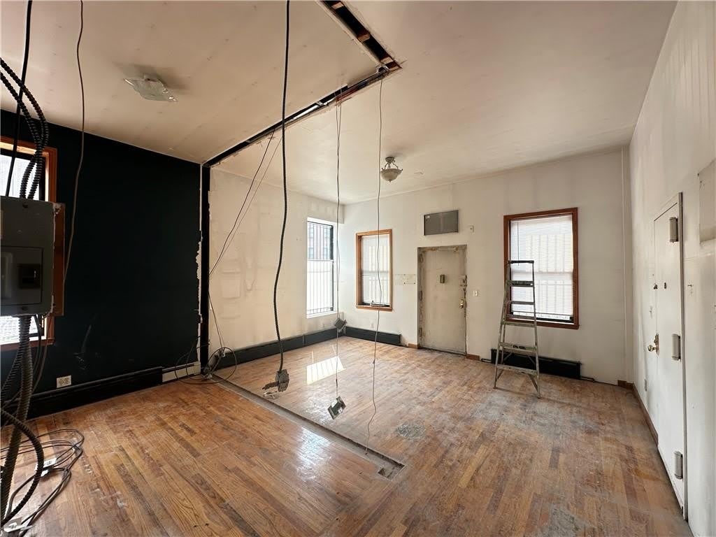 364 Hooper Street – photo 3