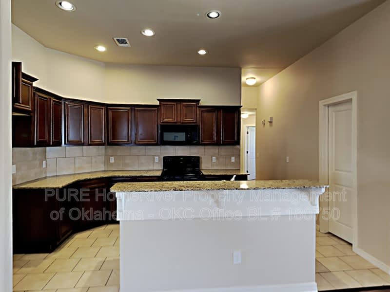 3609 NW 176th St – photo 4