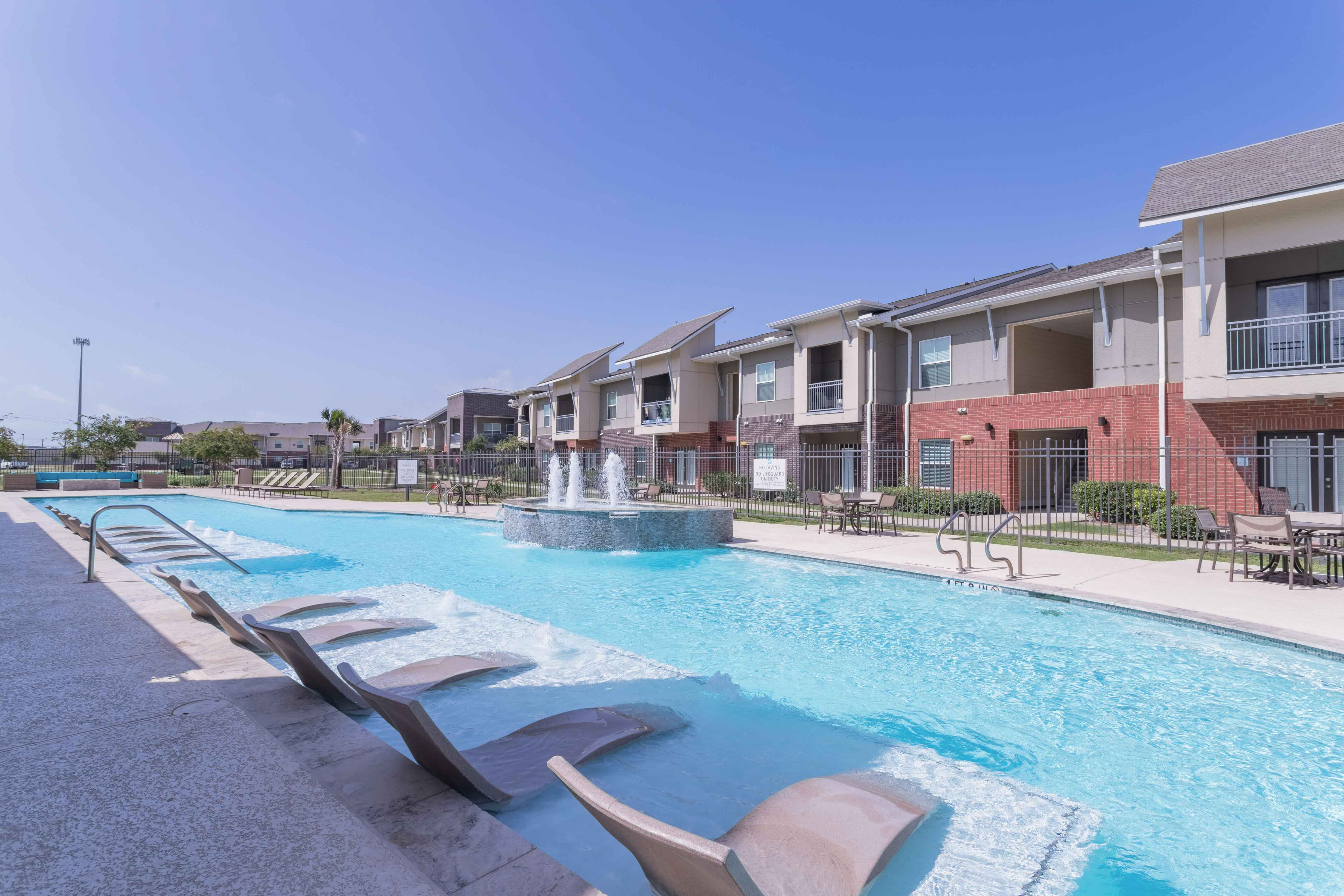 Century Palm Bluff – photo 2
