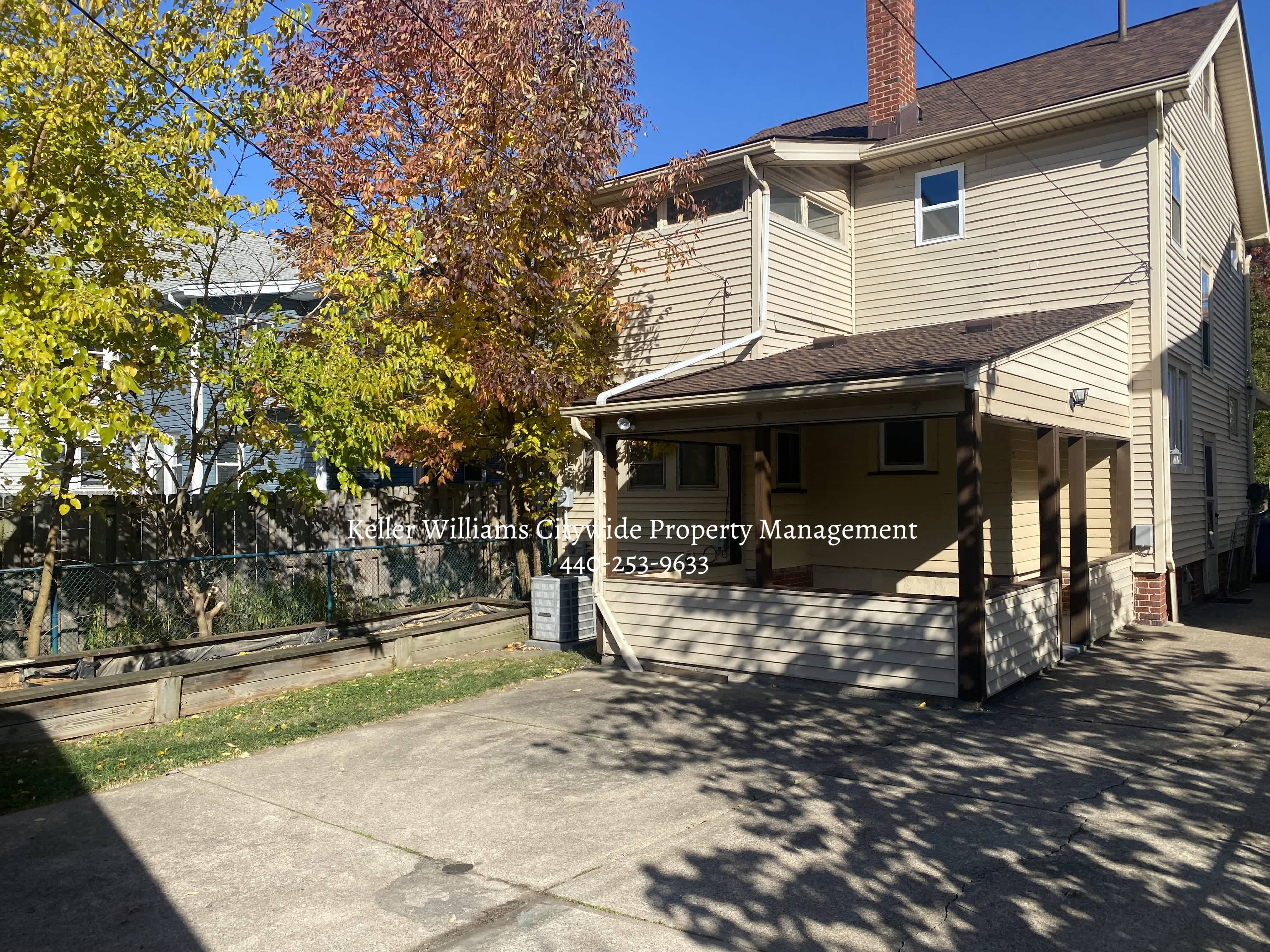 2182 Carabel Ave – photo 3