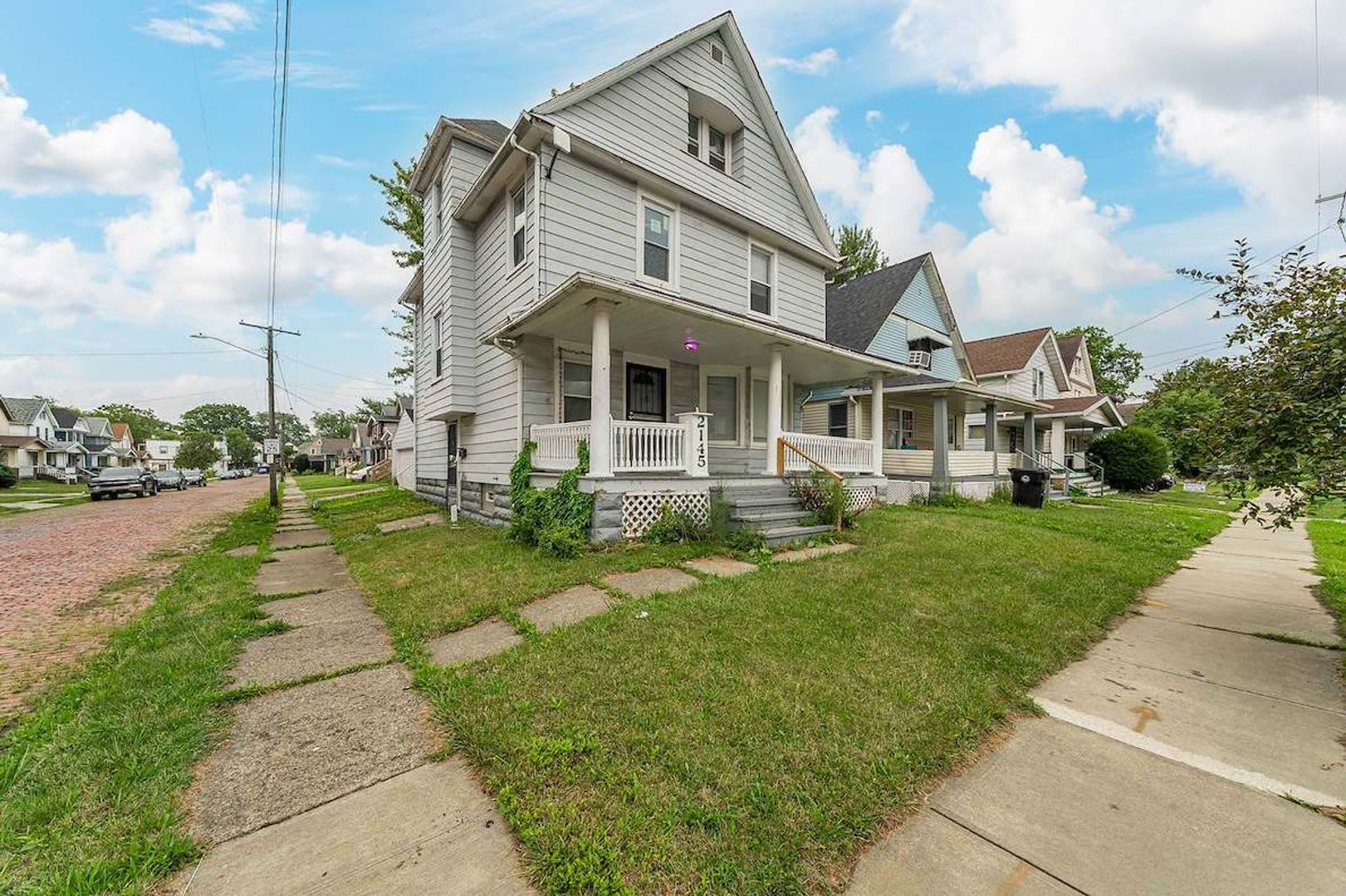 Beautifully Renovated Home in a Prime Location, Plus an Exciting Special Offer! – photo 3