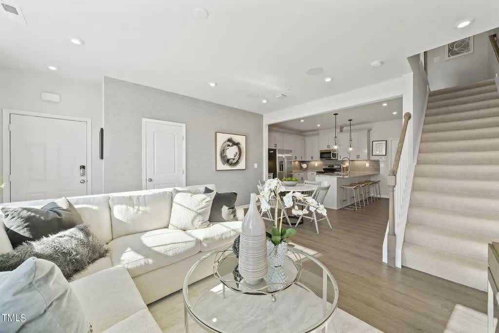 111 N Franklin St – photo 5
