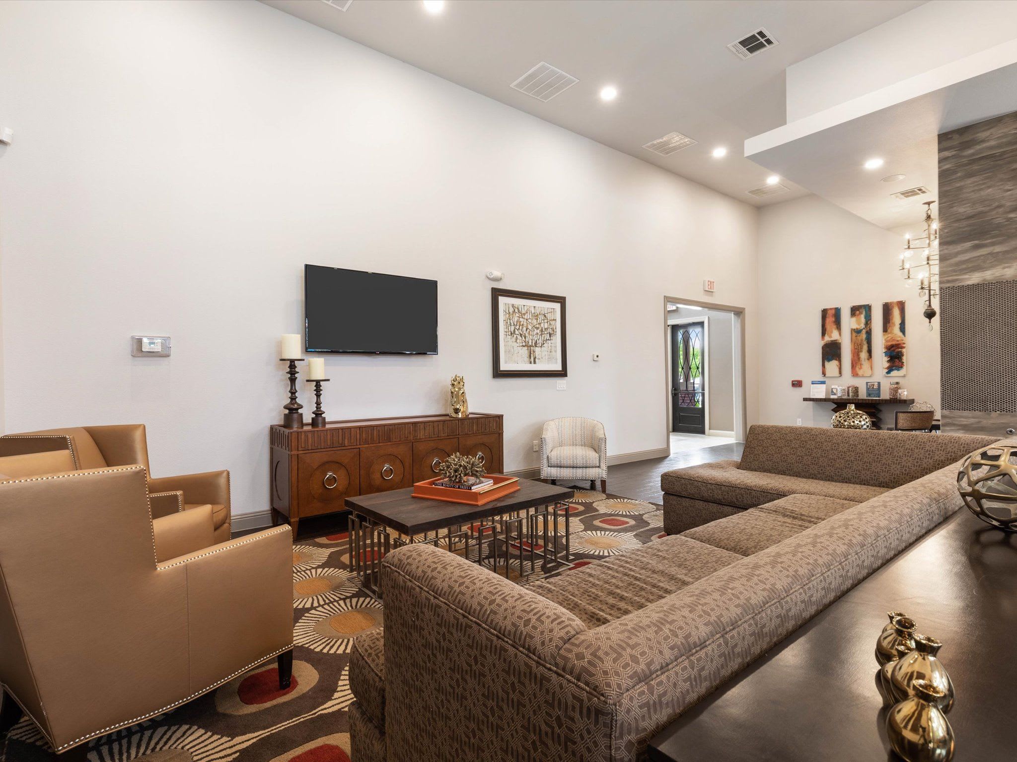 Enclave at Hometown – photo 4