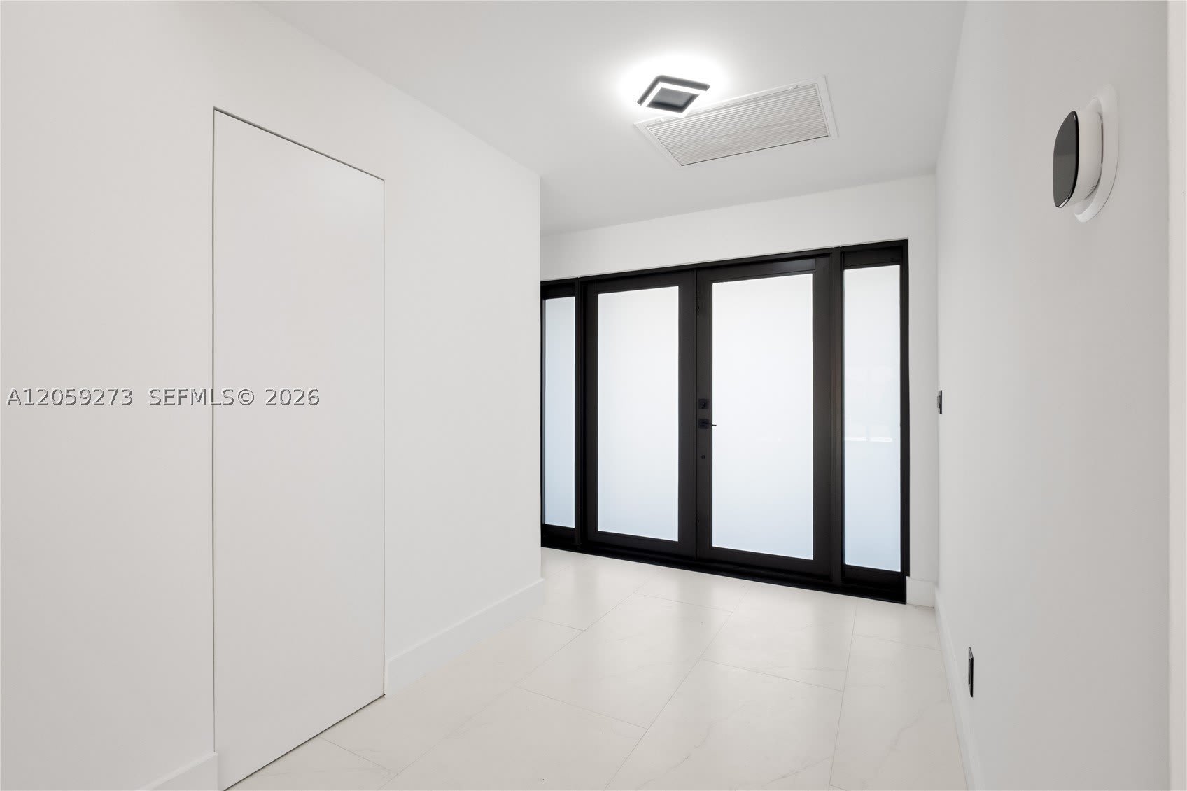 1543 SW 1st Ave – photo 5