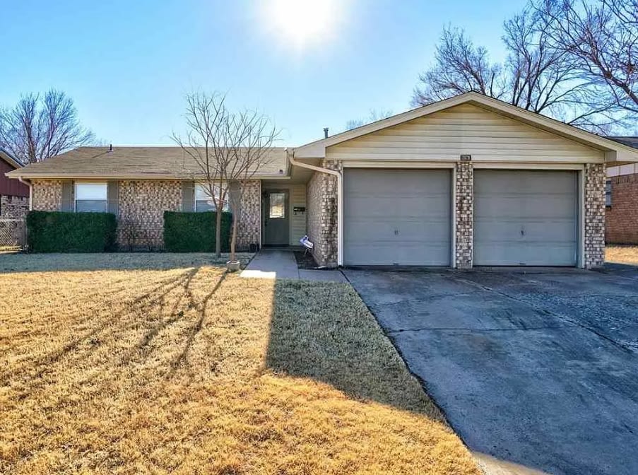 5716 Northwest Cedarwood Drive – photo 1