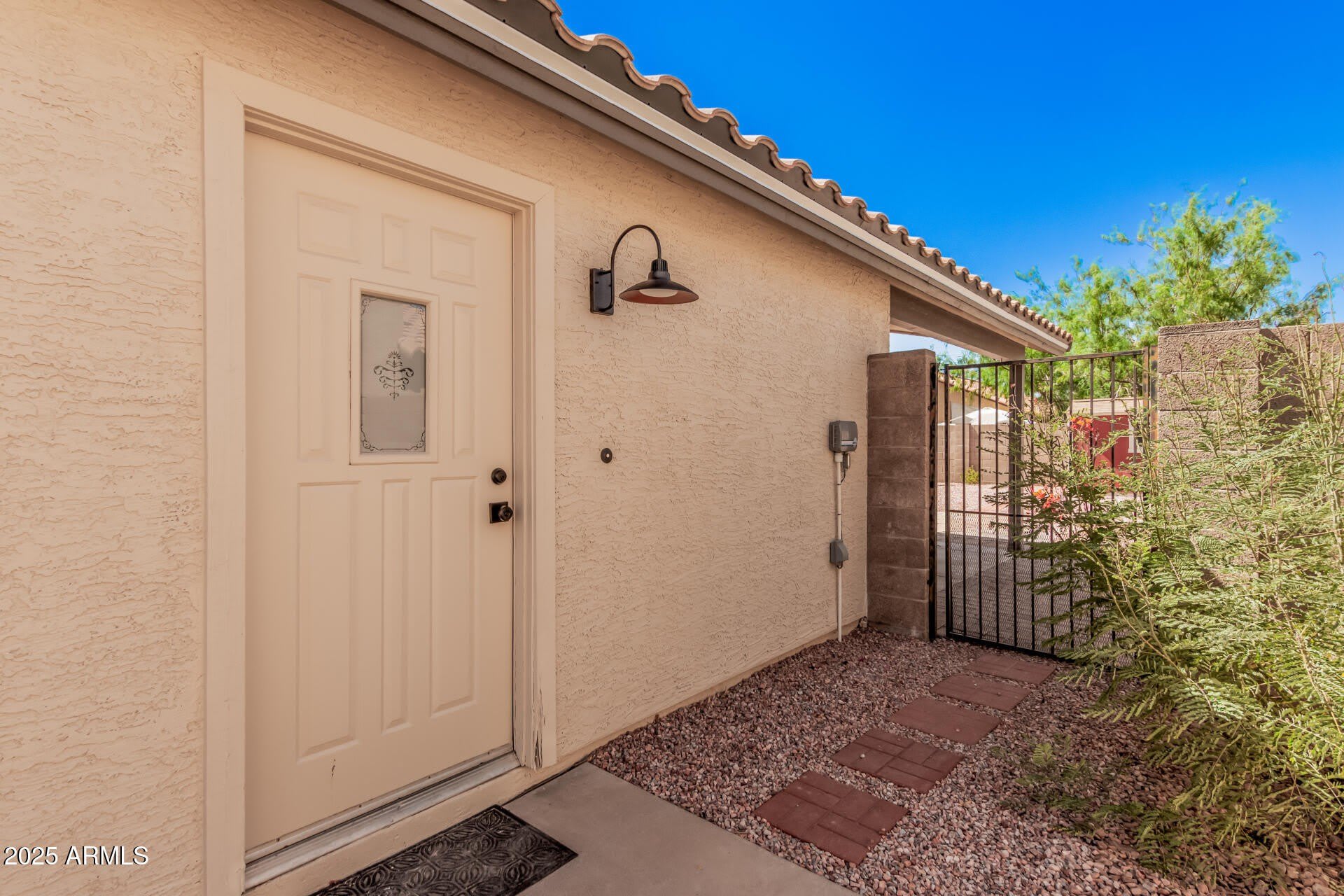 1028 W BUTLER Court – photo 4