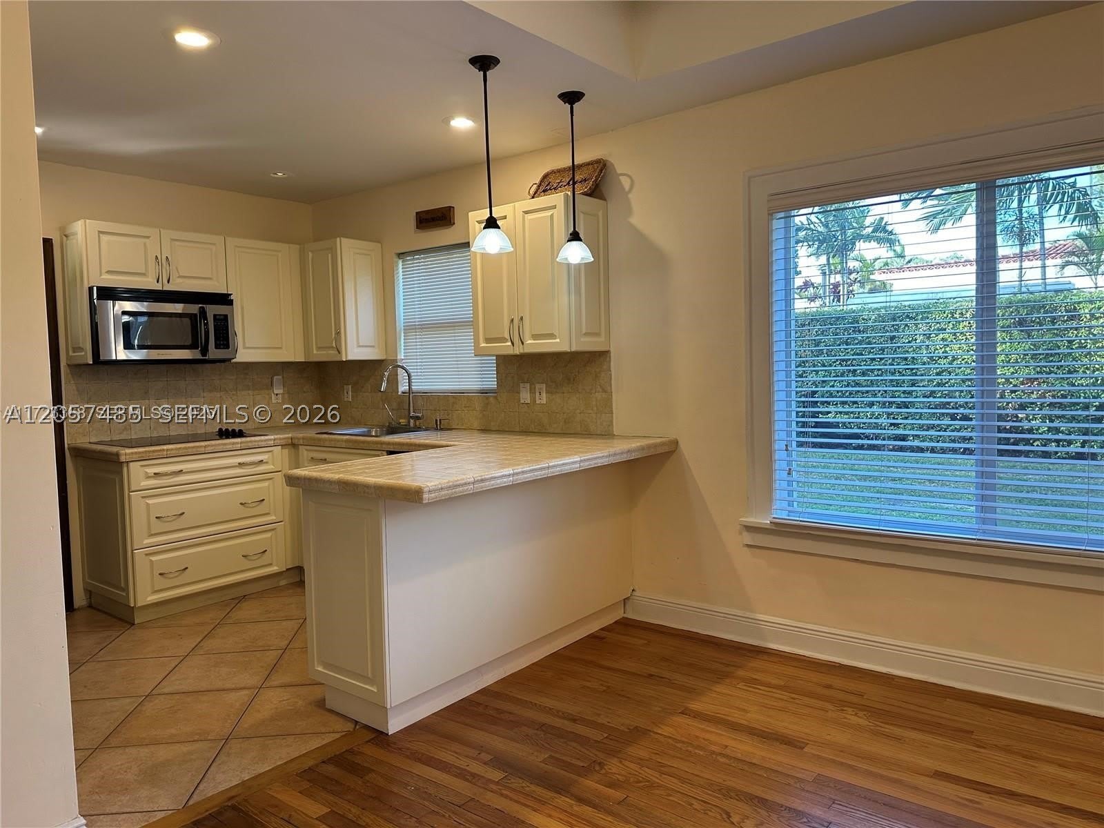 232 E De Leon Dr – photo 2