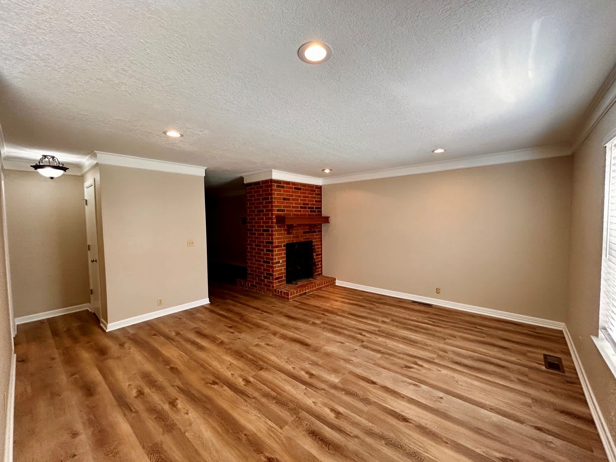 11902 Shady Trail Lane – photo 3
