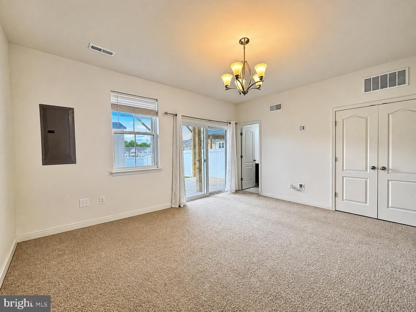 4811 HICKS Drive – photo 2