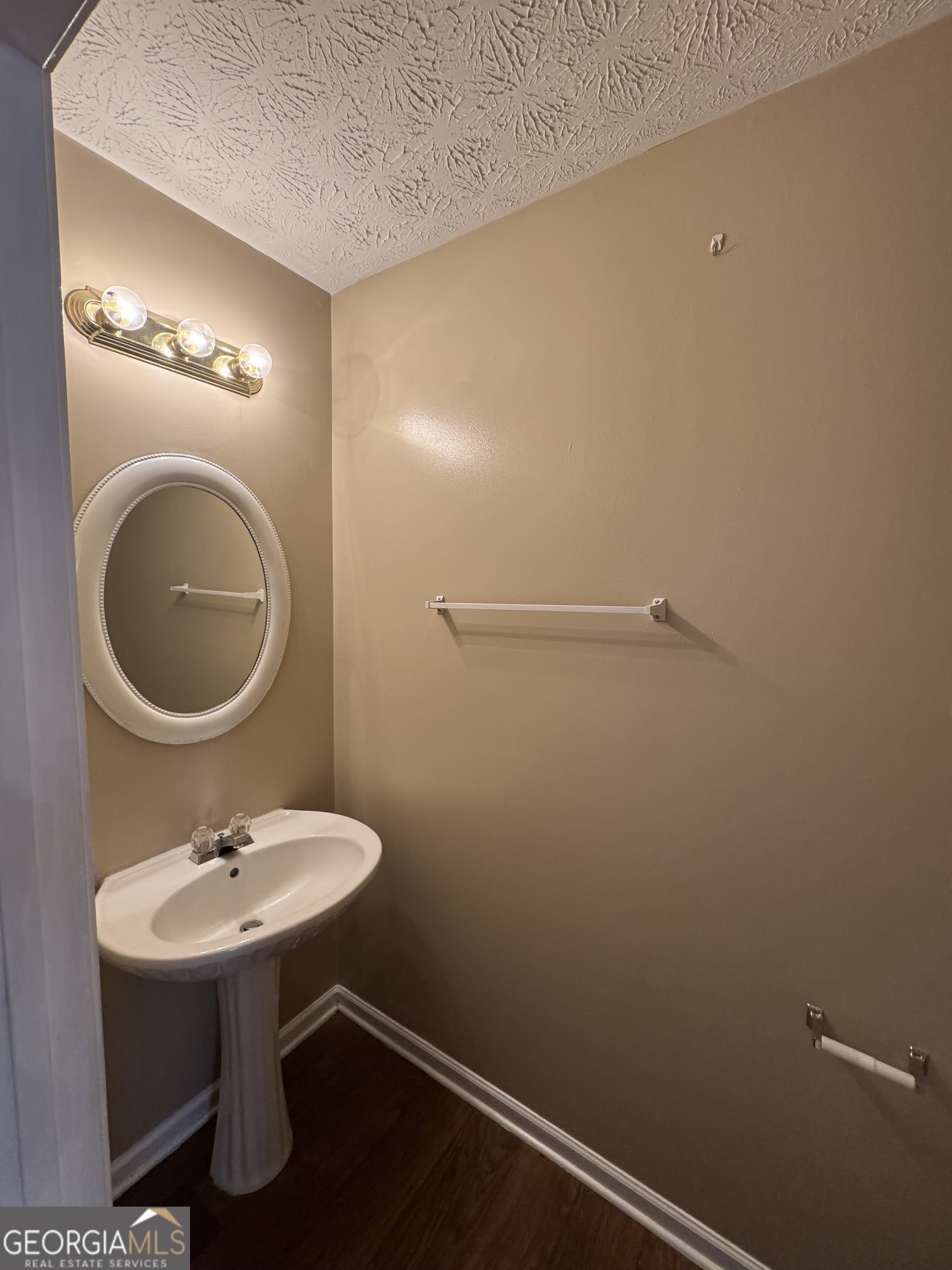5869 Strathmoor Manor Circle – photo 4