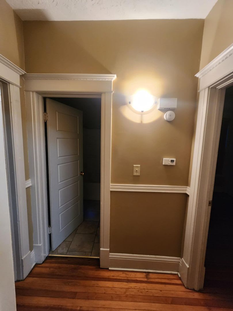 Three Bedroom Villa in Downtown Omaha! – photo 5