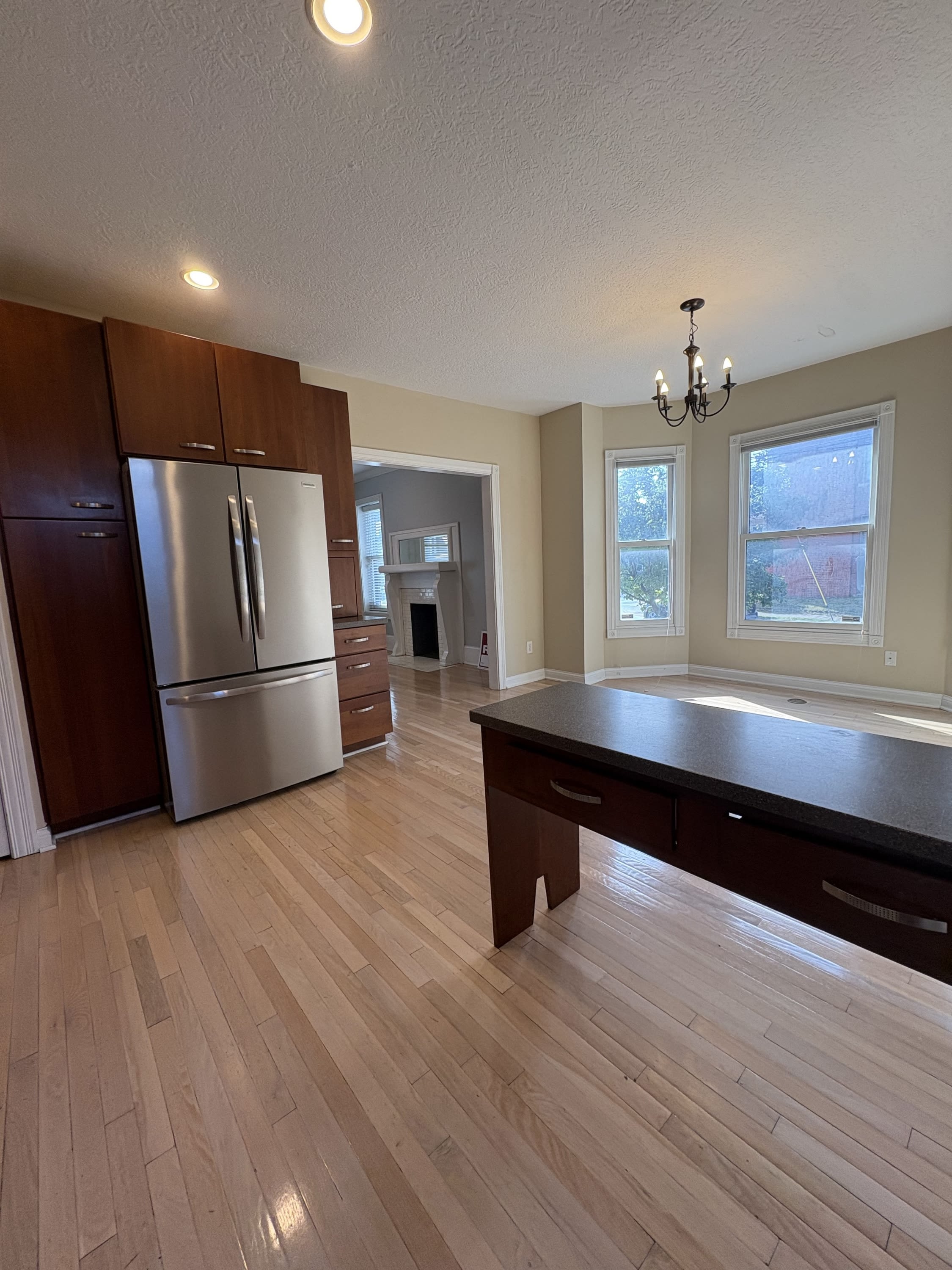 1135 Summit Street 1 – photo 5