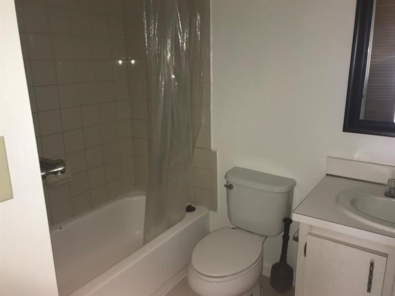 5825 Washington Street – photo 4