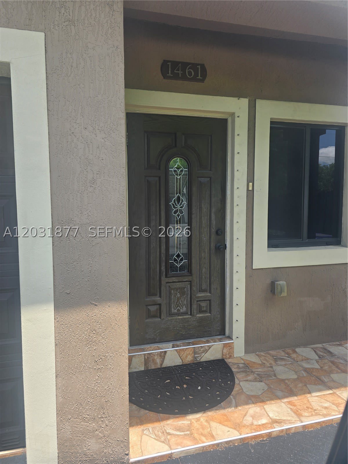 1461 SW 40th Ter – photo 2