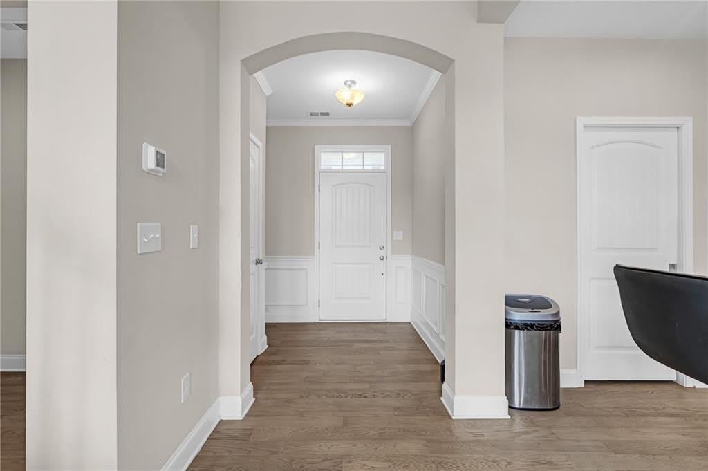 1645 Hillcrest Drive – photo 3