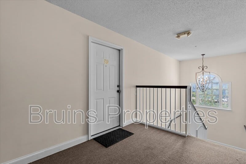 6117 Hedgecock Circle – photo 2