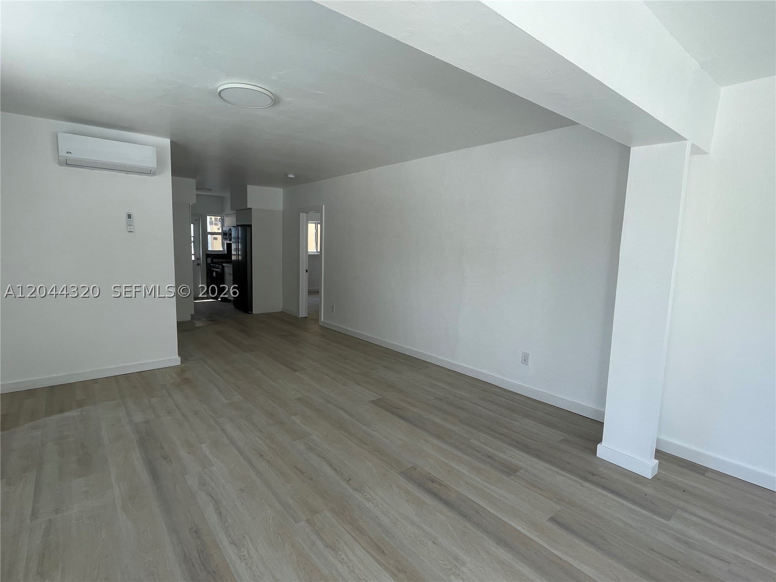 2120 Biarritz Dr – photo 5