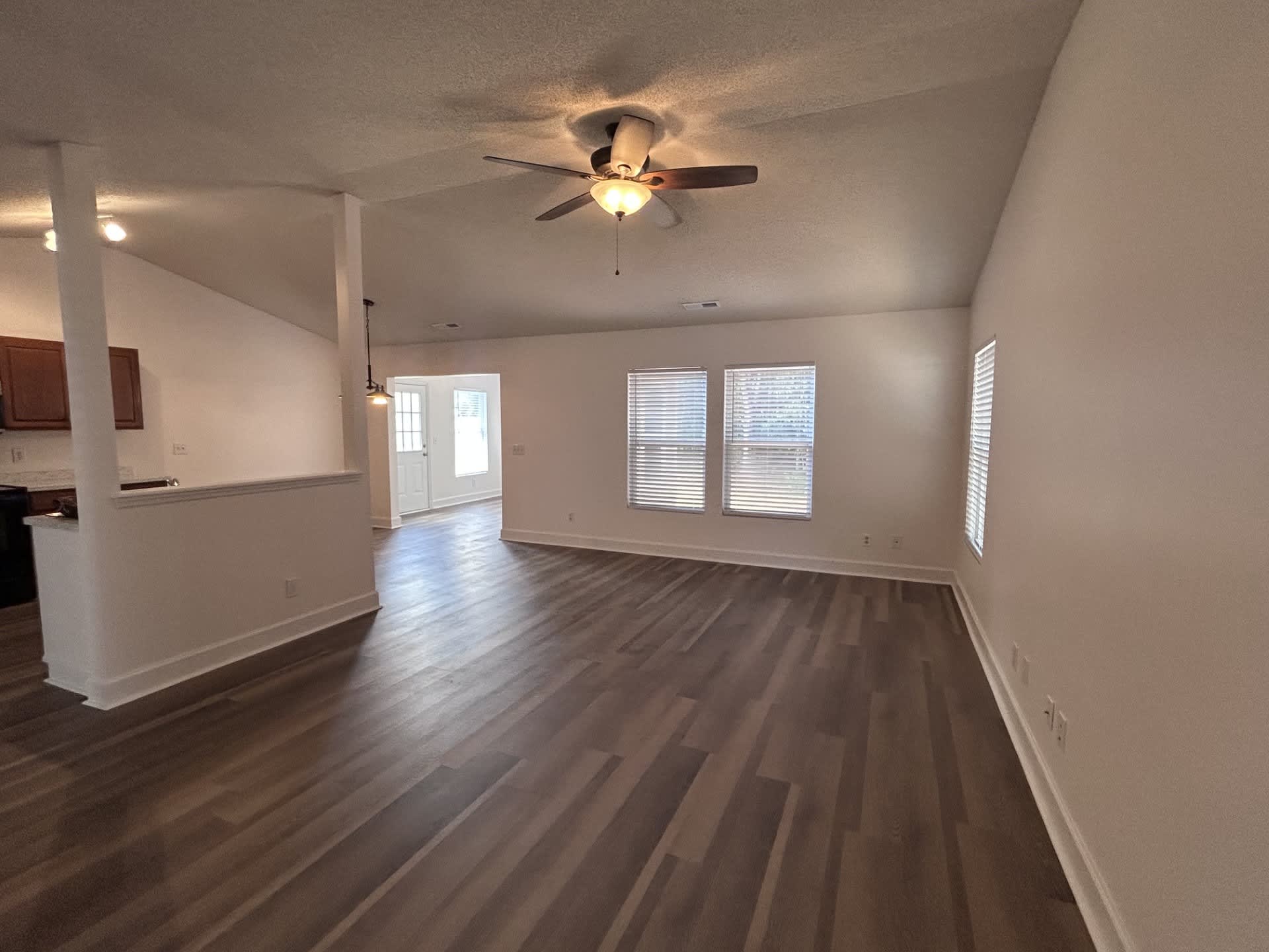 218 Bellegrove Dr – photo 4