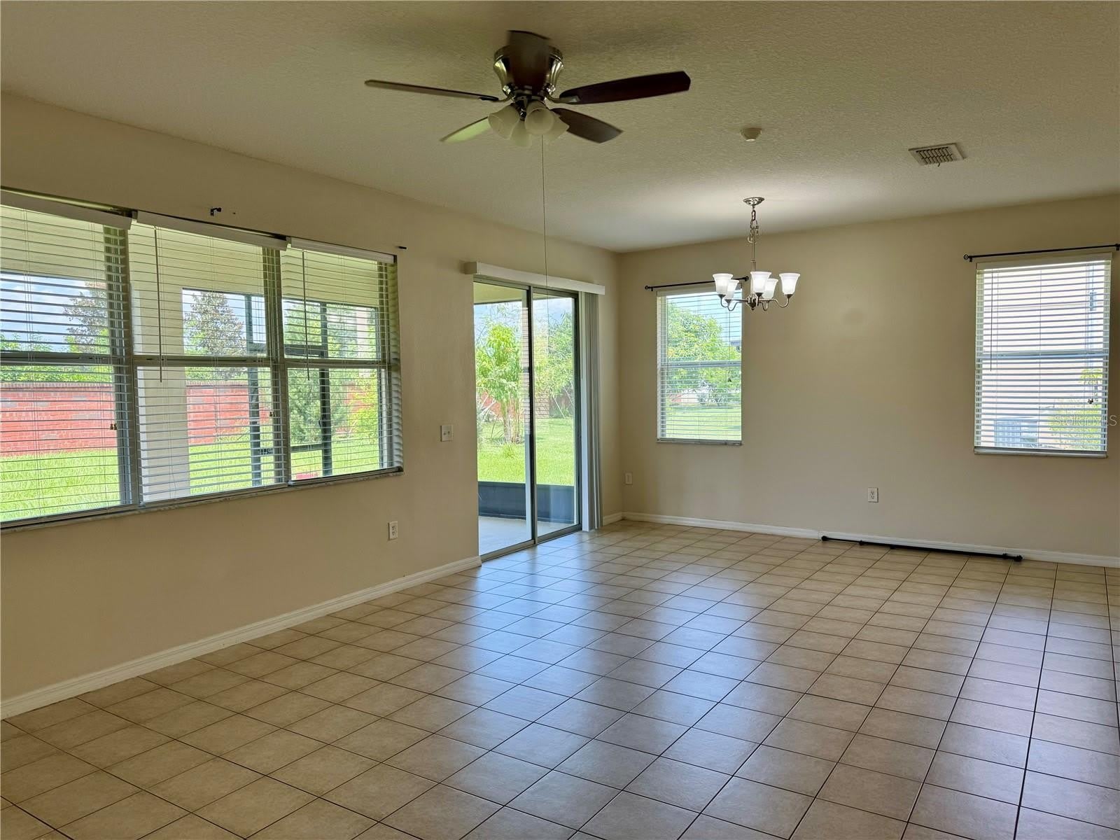 4912 STONE ACRES CIR – photo 5