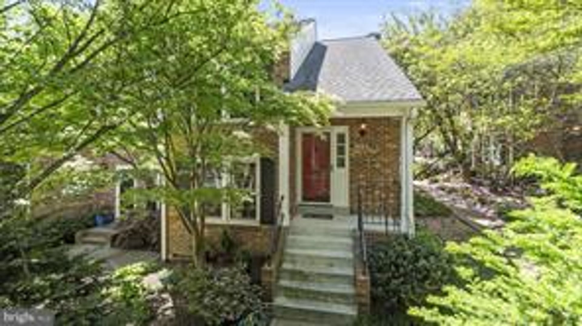 Welcome To 2510 S Walter Reed Drive A Beautifully Maintained Residence Nestled In One Of Arlington S Most Sought After Communities – photo 1