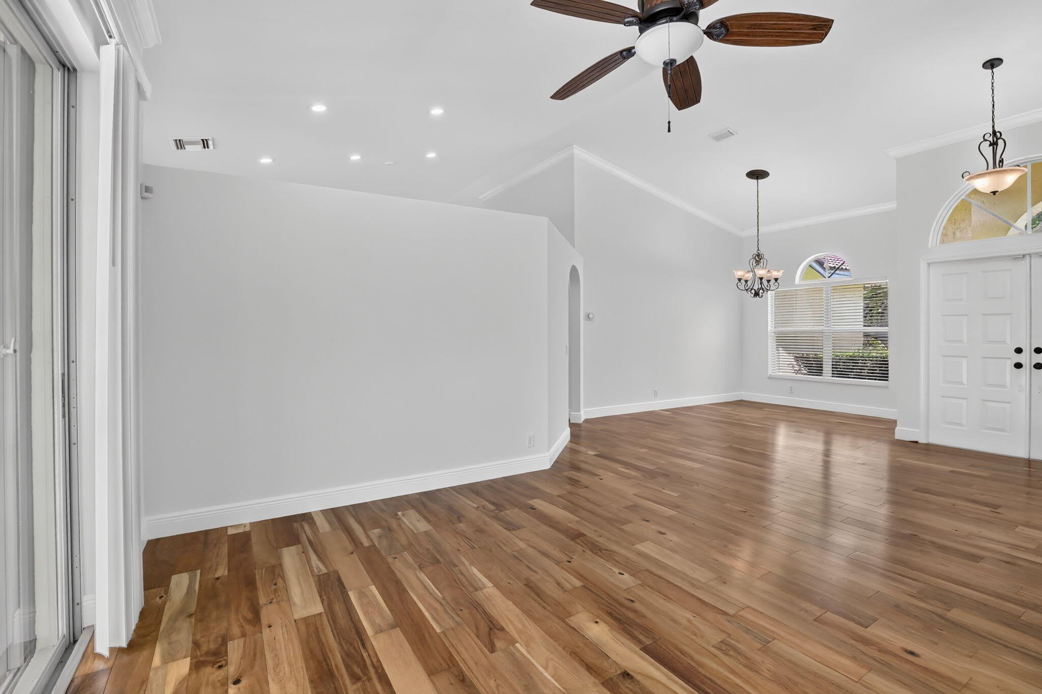 1959 Water Ridge Dr – photo 5