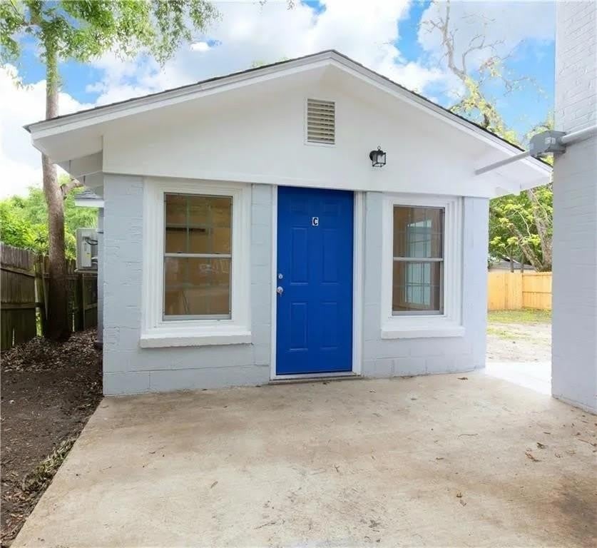 114 Julia Street N – photo 1
