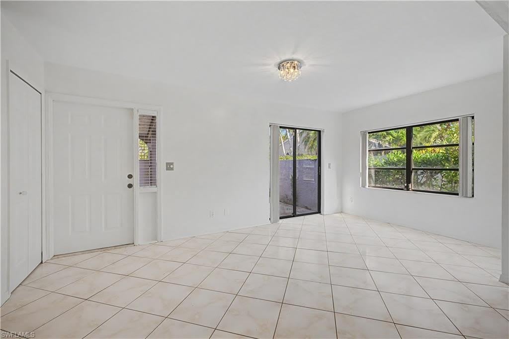 908 Augusta Blvd – photo 3