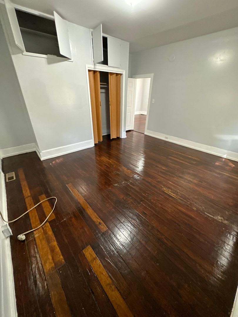 Fully renovated Single Family 2/1 available for immediate rent! – photo 3