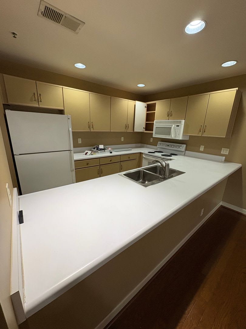 4949 Wornall Rd APT 403 – photo 4