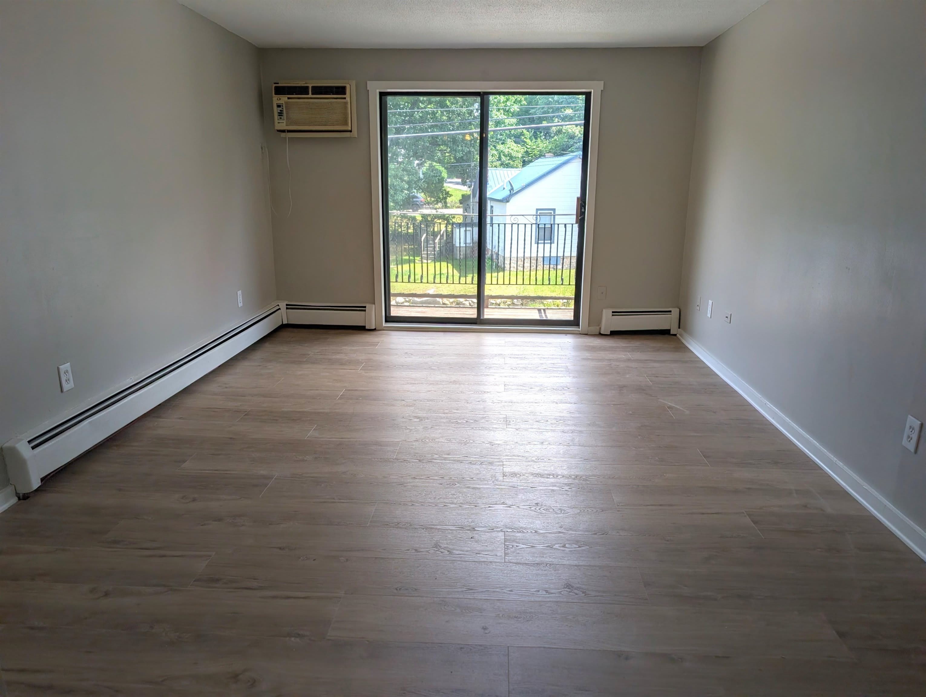 134 Mammoth Road – photo 4