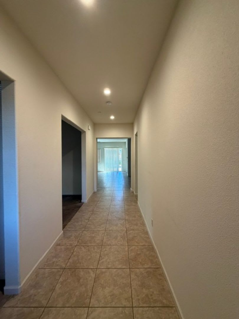 Beautiful 3 Bedroom and 2 Bathroom Home in Natomas $2,895.00 – photo 3