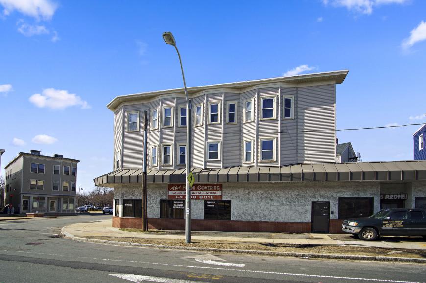 2 Walnut St. – photo 3