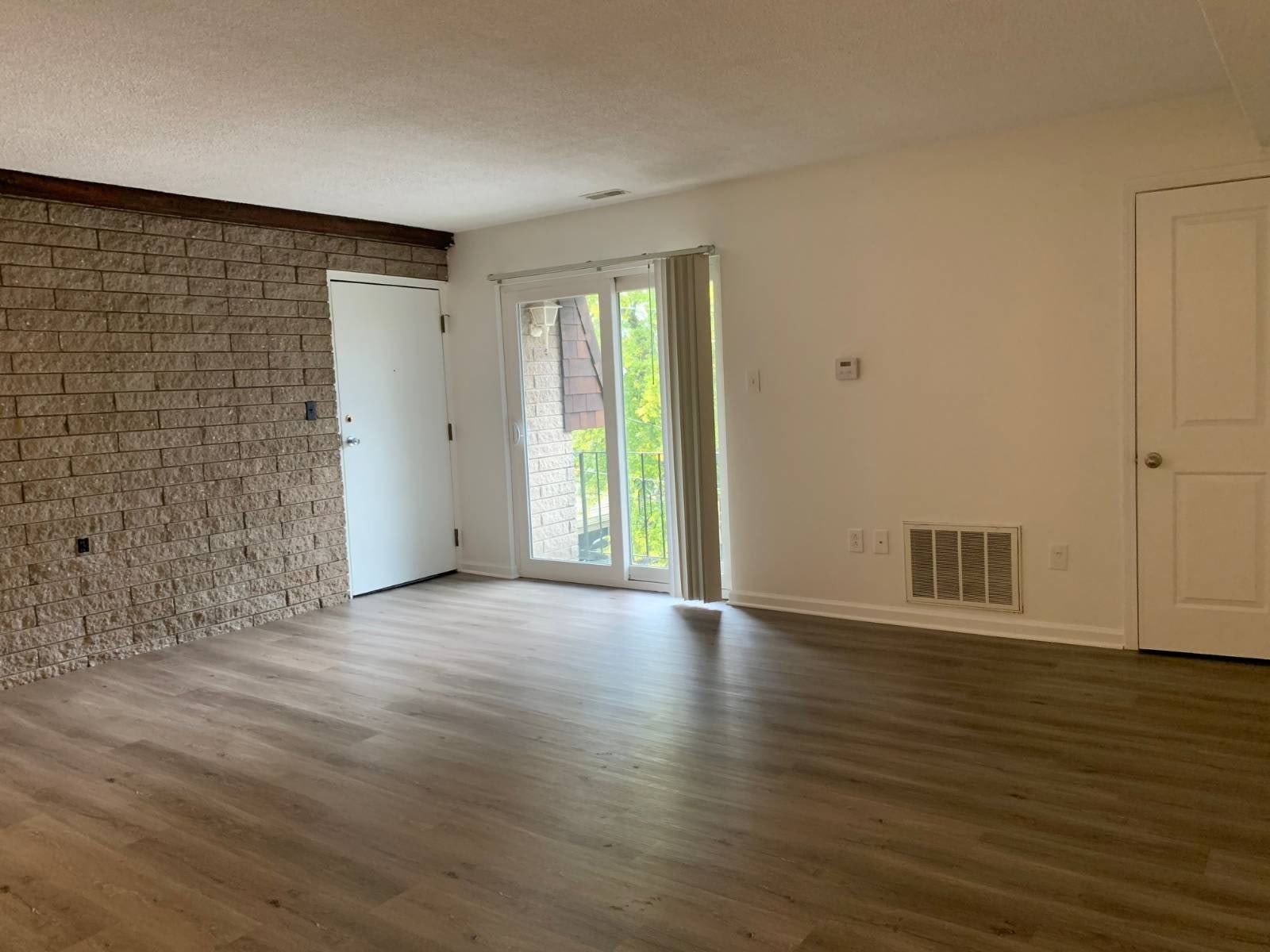 1552 Helderberg Ave – photo 5