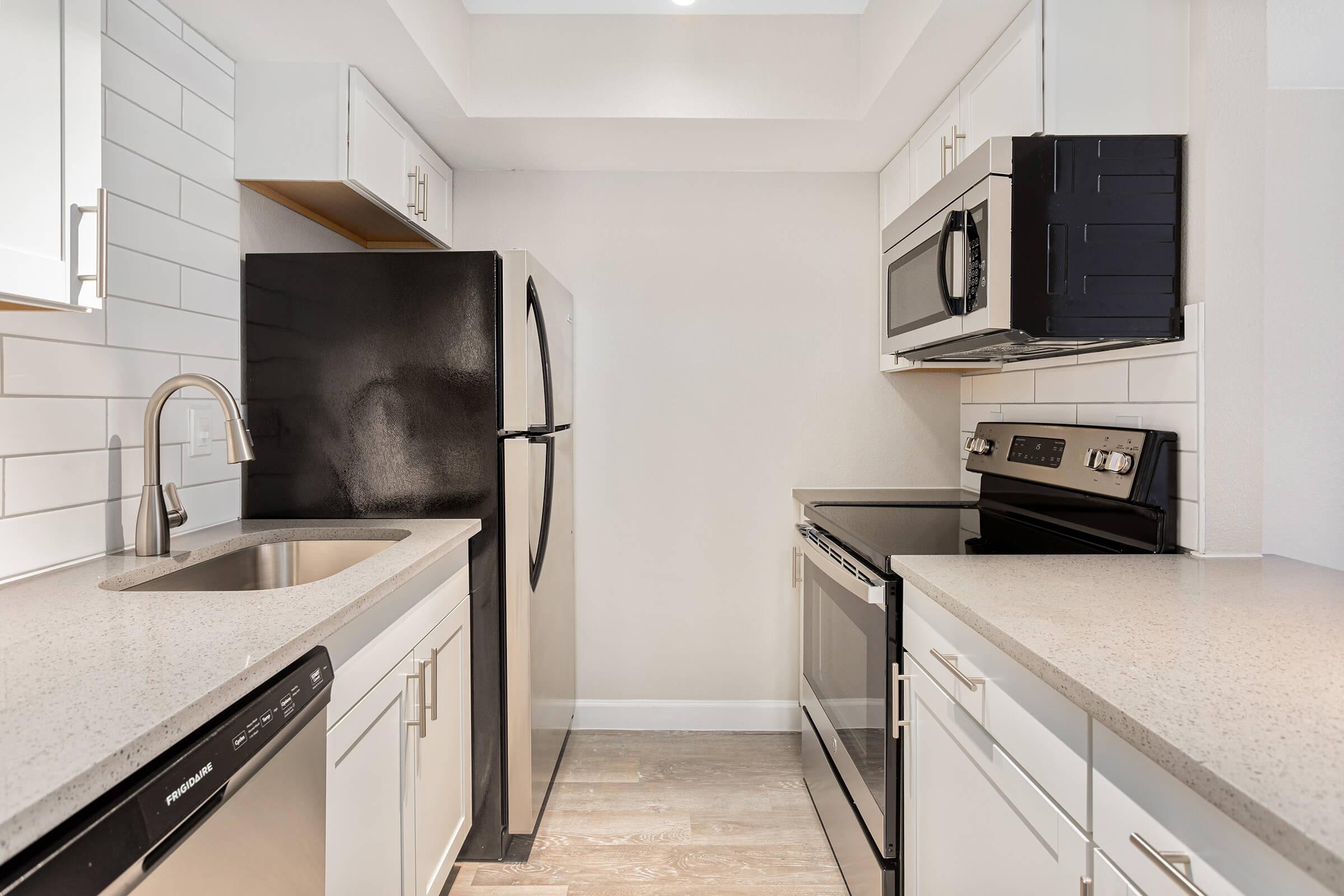Raystone Apartments – photo 3