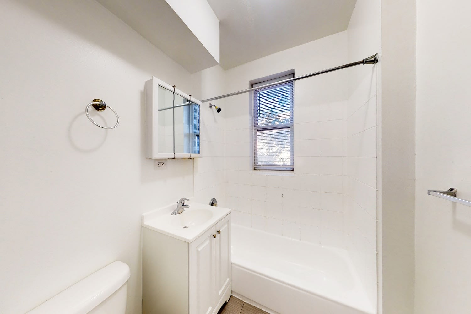 925 East 46th Street – photo 5