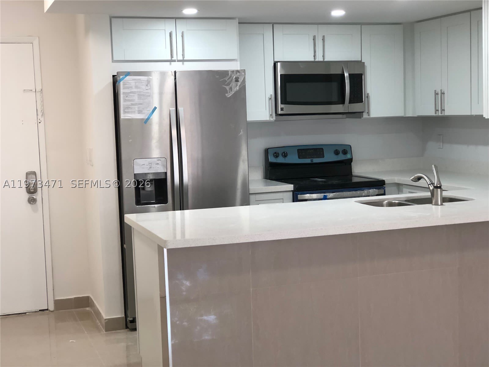 8883 Fontainebleau Blvd – photo 1