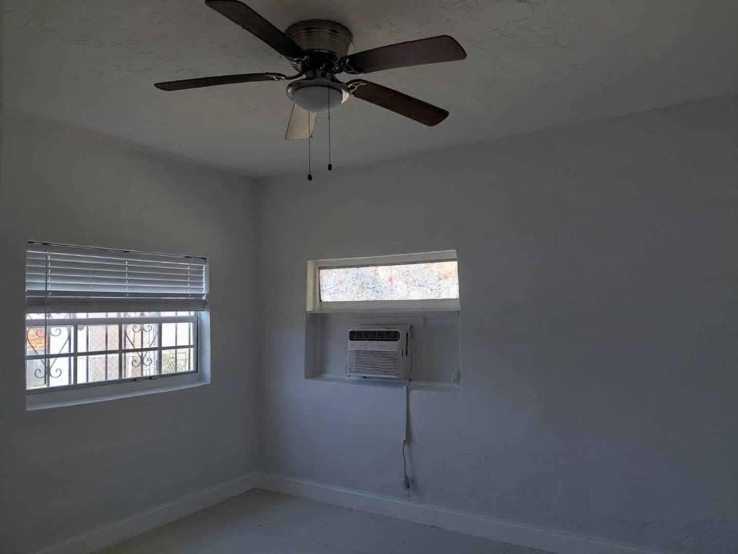 5575 NW 7 Av – photo 3
