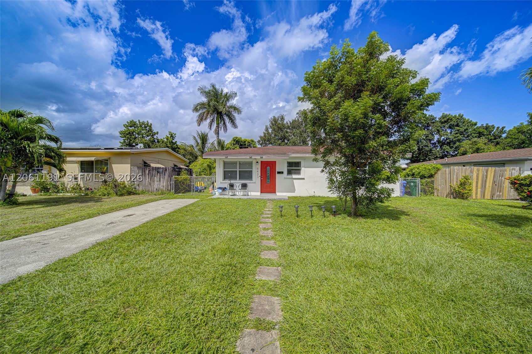 6433 SW 25th St – photo 2