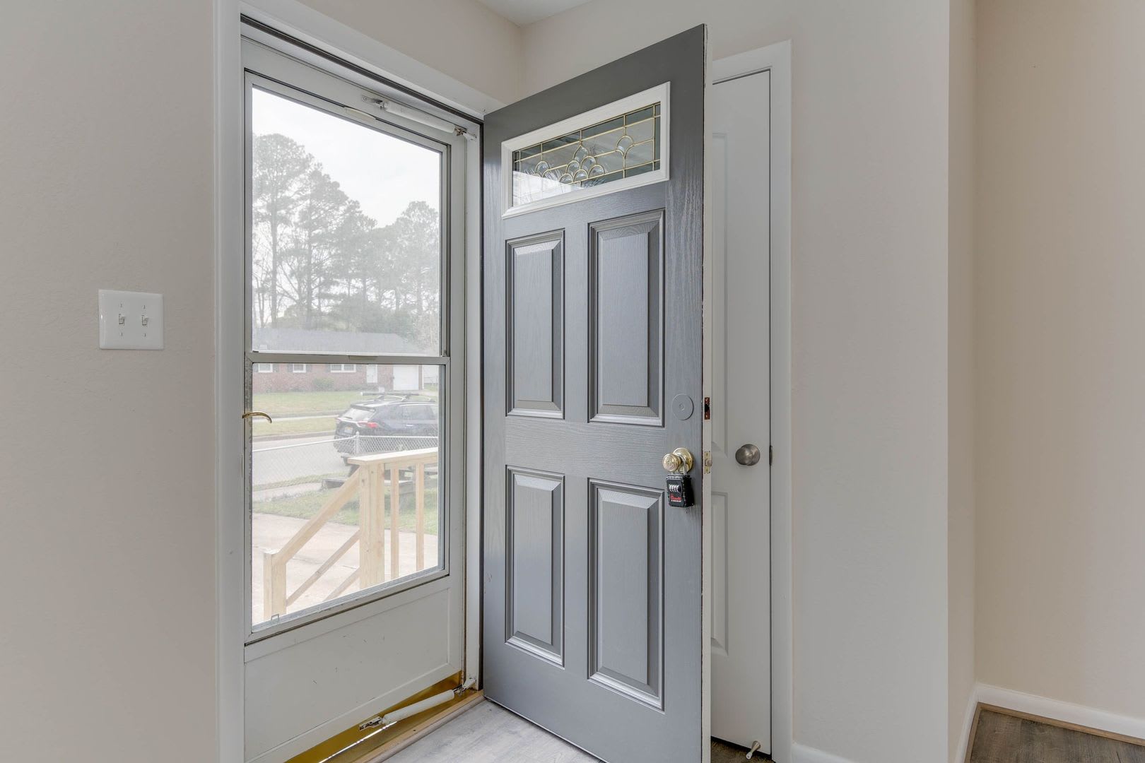 213 Clemwood Parkway – photo 2