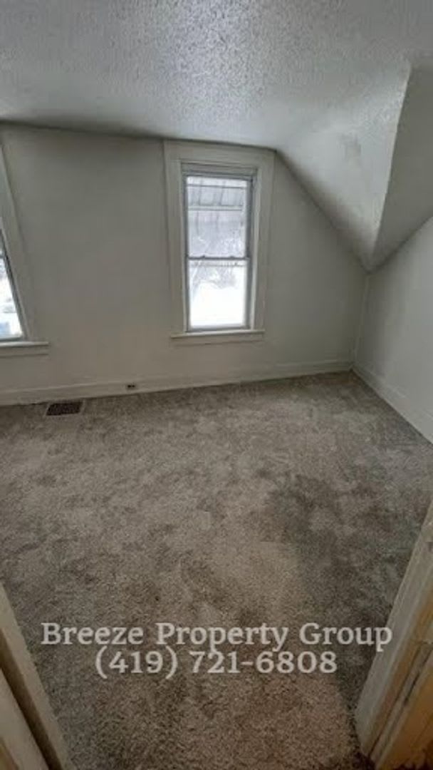 2564 Foraker Ave – photo 3