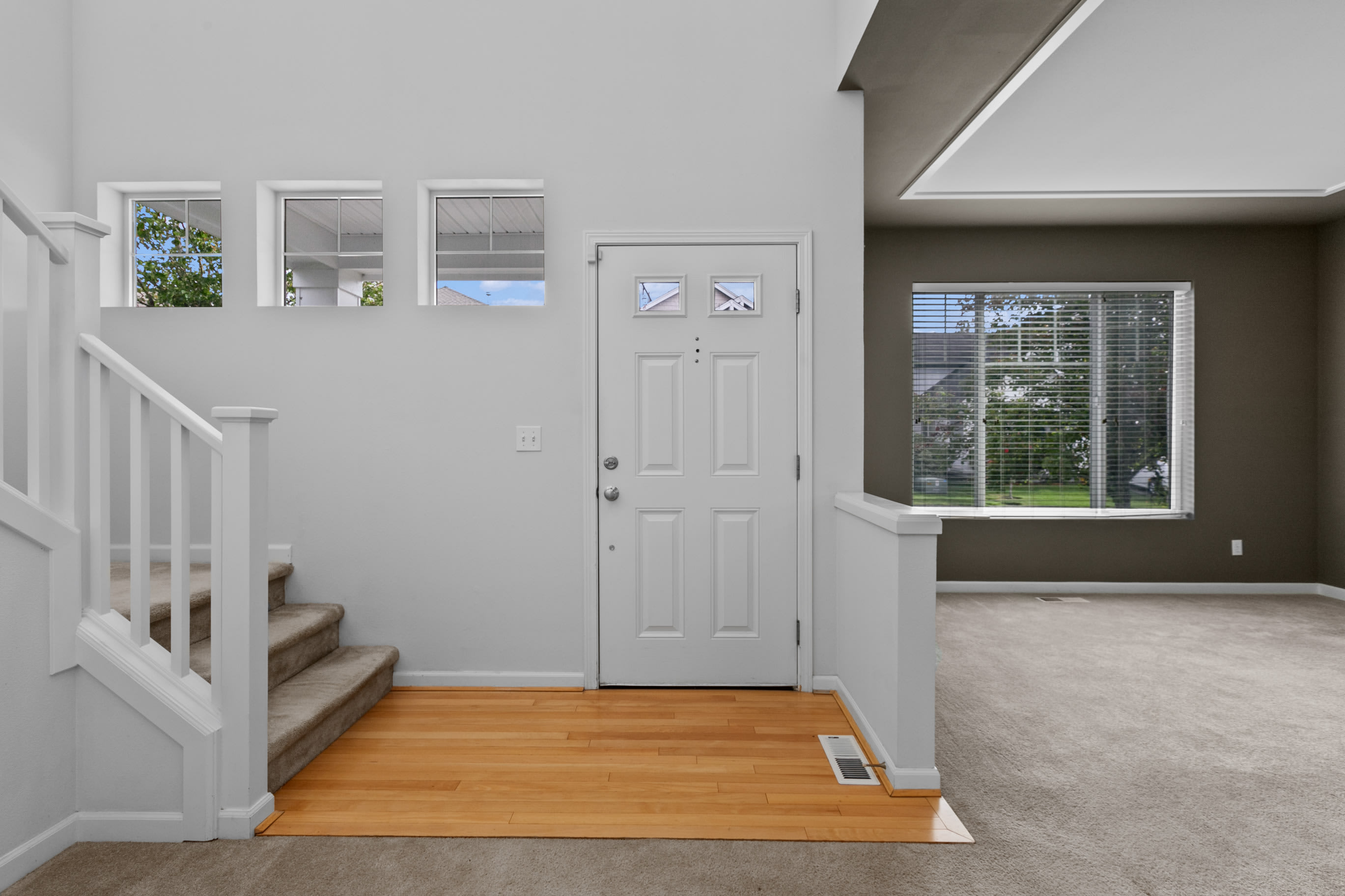 2410 88Th Drive Northeast – photo 3