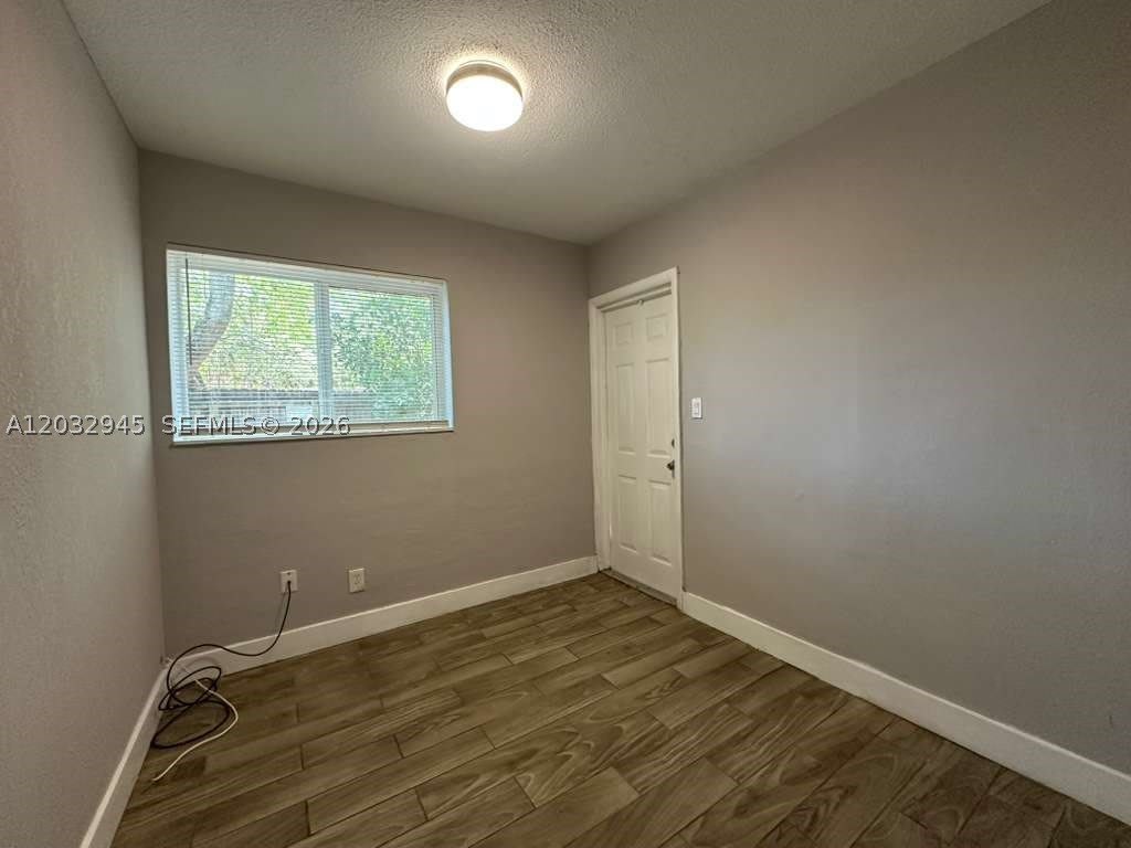 647 Nw 3Rd Ave – photo 5
