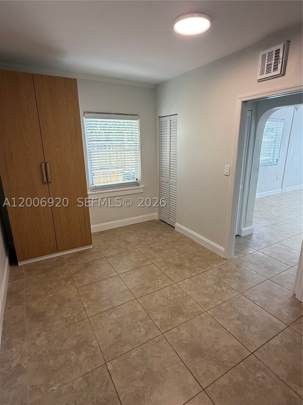 2816 Pine Tree Dr – photo 4