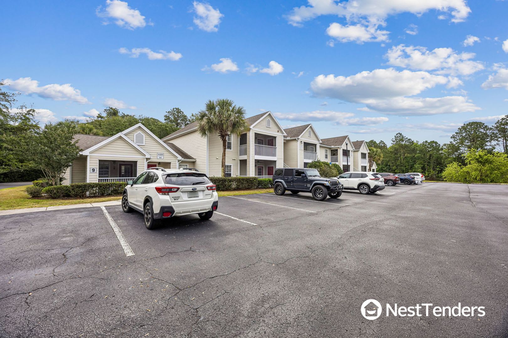The Perfect One Bedroom Ground Floor Unit – photo 2