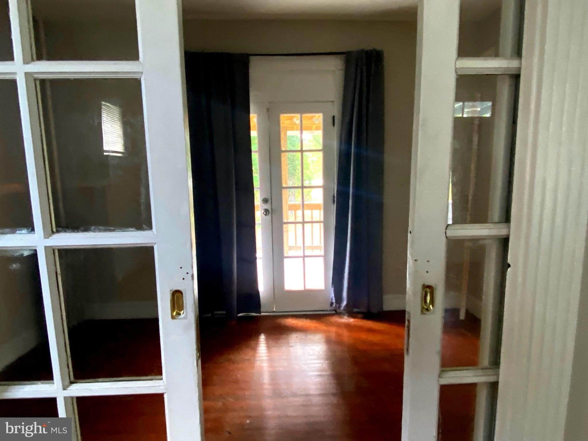 421 E Lake Avenue – photo 3
